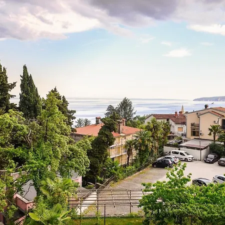 Appartamento With A Parking Space Lovran, Opatija - 7869 Laurana