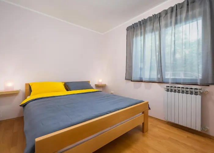 With A Parking Space Lovran, Opatija - 7869 Apartman