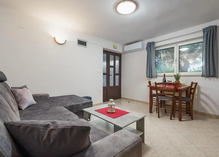 With A Parking Space Lovran, Opatija - 7869 *