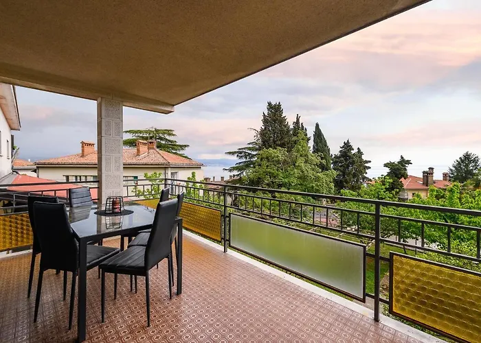 With A Parking Space Lovran, Opatija - 7869 *