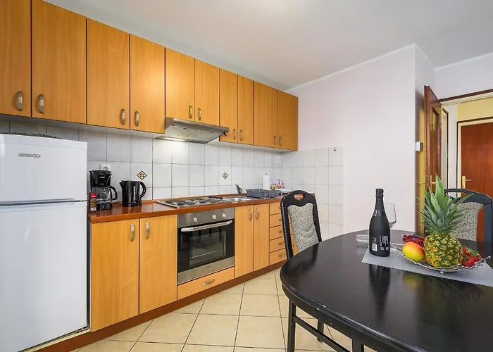 With A Parking Space Lovran, Opatija - 7869 Apartament Lovran